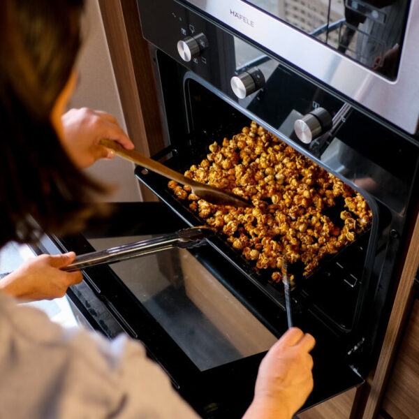 0.9 Cubic Feet Capacity 900 Watts Kitchen Essentials for the Countertop Stainless Steel - 图片 4