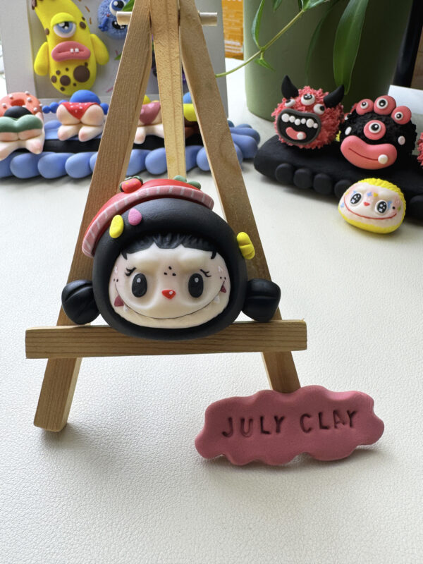 Little girl Labubu